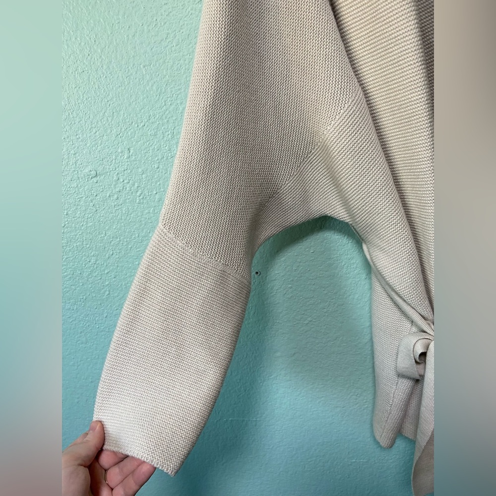 MM Lafleur Women's Cardigan in Cream - Picture 8 of 12
